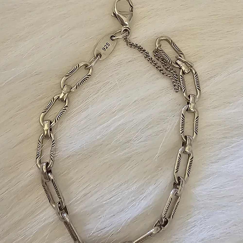James Avery Oval Twist Charm Bracelet - Picture 3 of 7